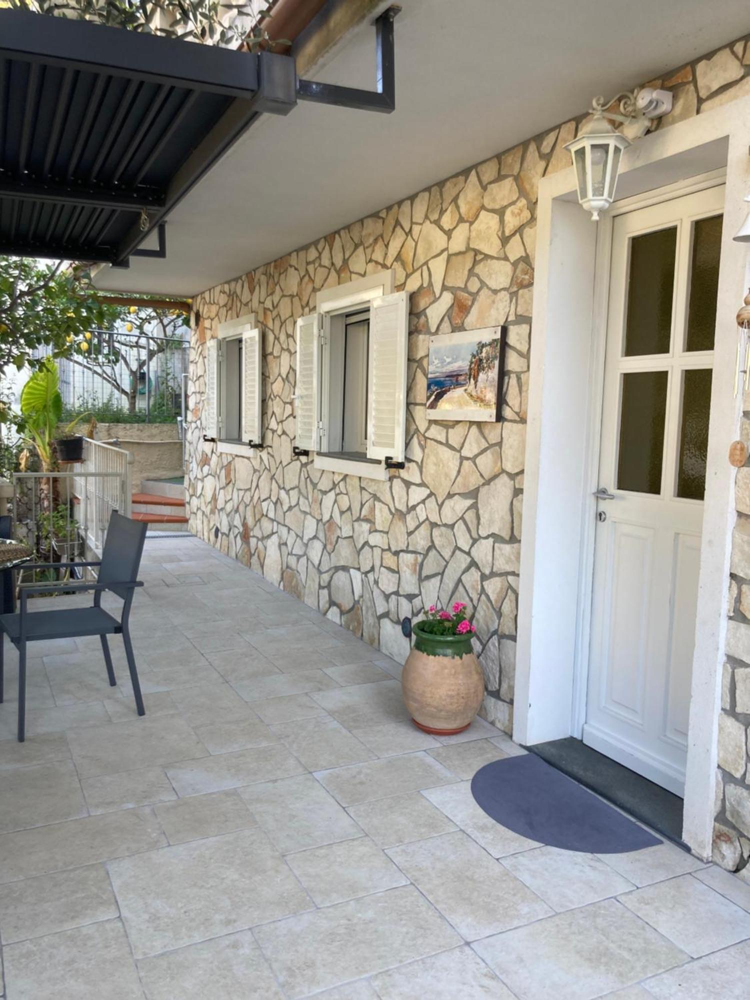 Studio Villa La Cigale Avec Grande Terrasse Мантон Екстер'єр фото